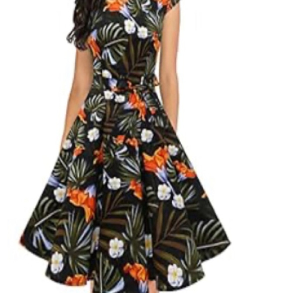 Medium vintage style mixed with the tropics dress